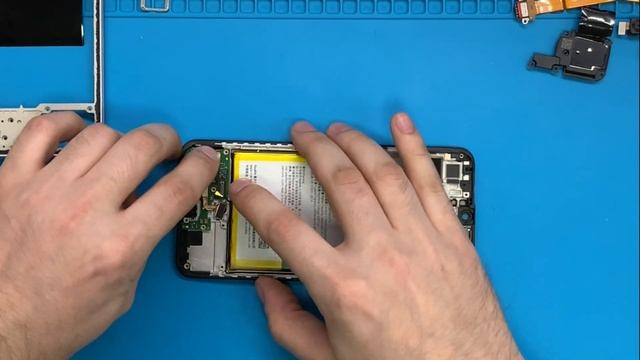 Realme XT разборка / Realme XT Disassembly Teardown смотреть онлайн
