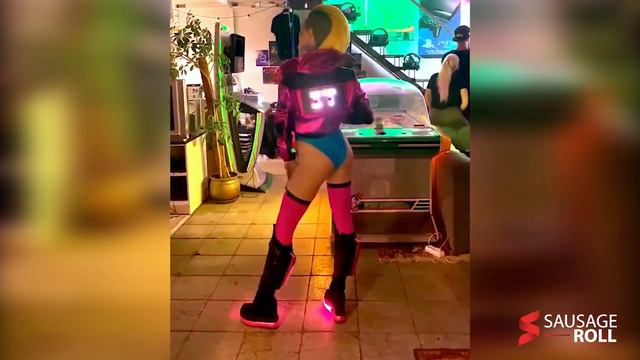 Female Cyberpunk 2077 Cosplayer YugoroForge Harassed And Threatened!