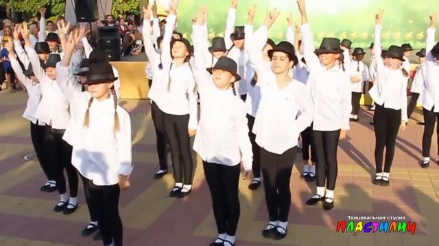 День города 2015 Массовый номер Танцевальная студия 'ПЛАСТИЛИН' смотреть онлайн