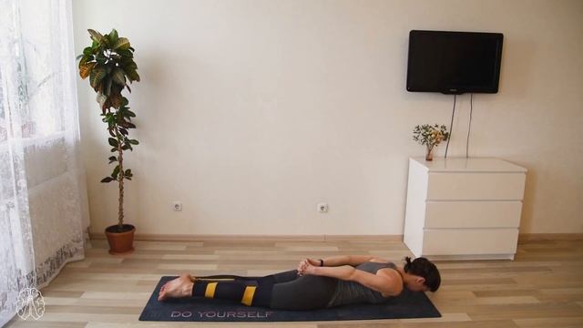 Йогатерапия: силовой комплекс | Выносливость и сила смотреть онлайн