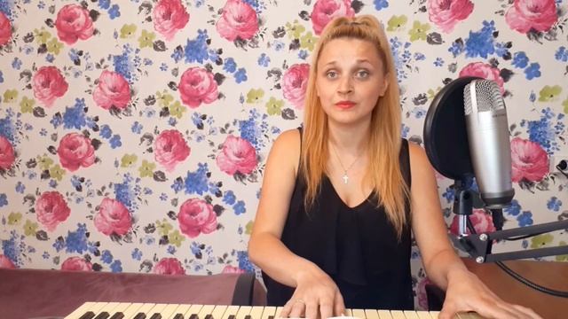 Показываю как эффективно и быстро разогреть голос? / Упражнение для вокала / Урок 6 смотреть онлайн