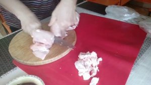 Как разделать кролика на порционные куски.