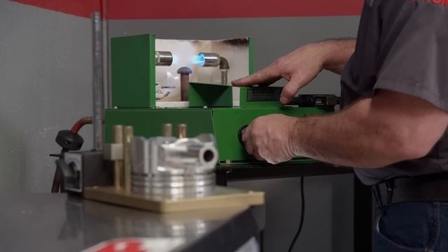 Full-Tilt Build On Our Ford 300 Inline 6 For Serious Power Gains - Engine Power S8, E3 смотреть онлайн