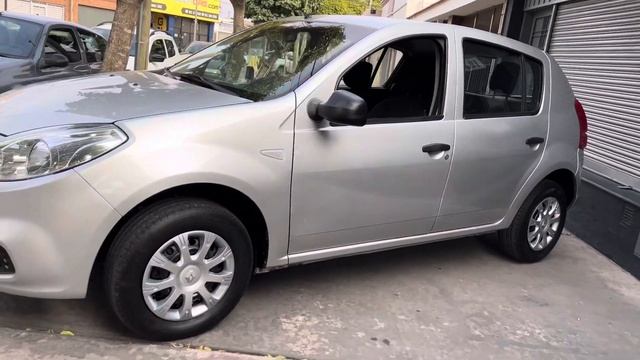Renault Sandero 1.6 8V Pack Plus 2011 смотреть онлайн