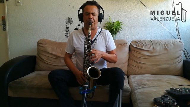 Por Debajo De La Mesa - Luis Miguel (Saxofón Alto, Miguel Valenzuela Cover) смотреть онлайн