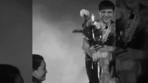 Я всегда рядом с вами.... Абсолютно...
Юрий Васильевич Шатунов