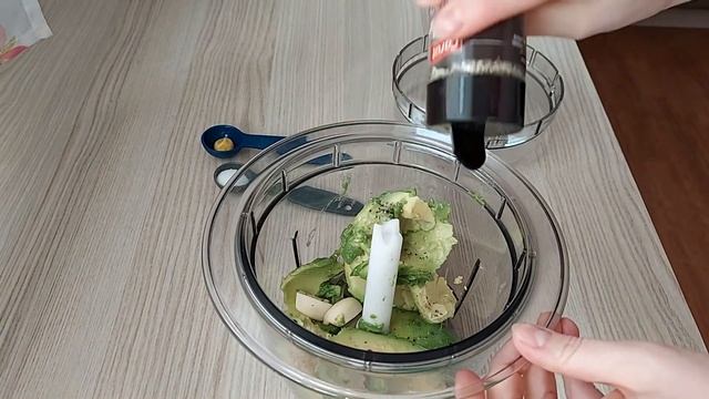 Паштет из авокадо. Вкуснейшая намазка на хлеб из авокадо. Закуска смотреть онлайн