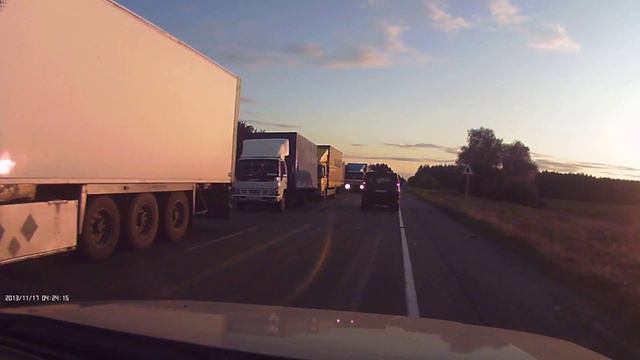 Почему фуры лучше не объезжать с правой стороны смотреть онлайн