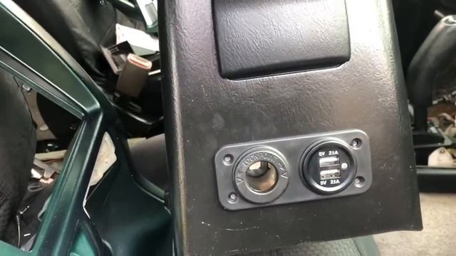 3rd gen 4Runner led dash conversion and added a few 12v sockets for charging in the back seats. смотреть онлайн