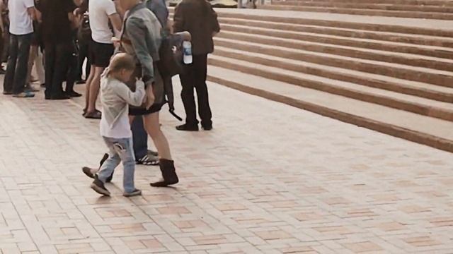 Мега танцор в Омске =) смотреть онлайн
