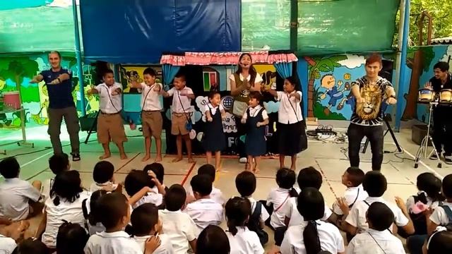 Marist Centre for Migrants, Samut Sakhon. смотреть онлайн