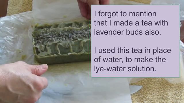 Making Soap with Dandelions, Lavender Buds and Tea, and Various Essential Oils смотреть онлайн
