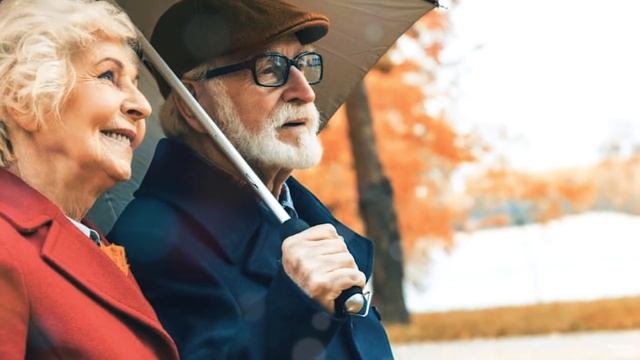 Когда дочь в очередной раз пришла просить у стариков деньги, отец решил пойти на этот поступок… смотреть онлайн