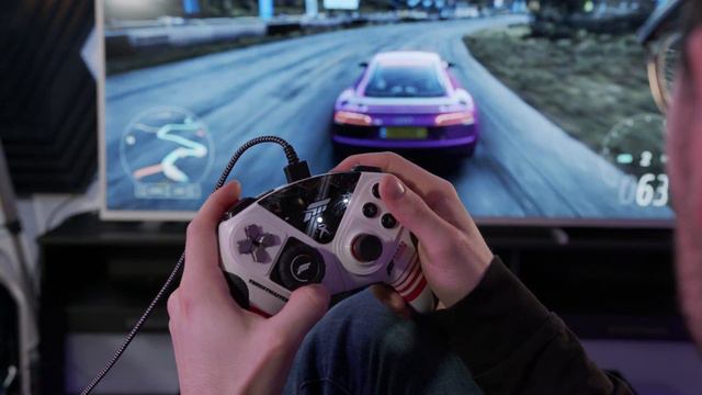 This Is A Controller With A Miniature Steering Wheel! смотреть онлайн