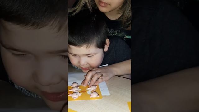 Учимся складывать цифры в пределах 5. Аутизм смотреть онлайн