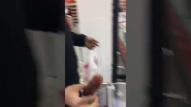 Колбасу на весы. смотреть онлайн