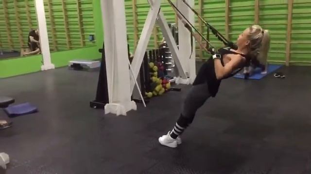 Тренировка с петлями TRX от Нины смотреть онлайн