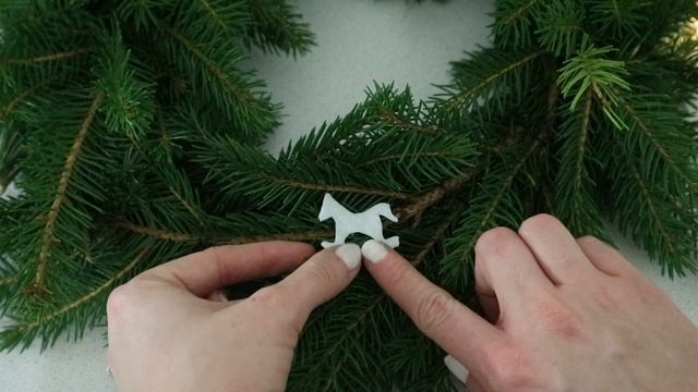 Рождественский венок из натуральных еловых веток! DIY Christmas wreath смотреть онлайн