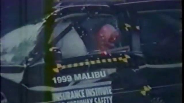 Midsize Cars Offset Crash Test 1997 смотреть онлайн