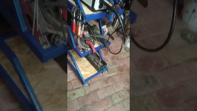 Тележка для полуавтомата и баллона 40л. смотреть онлайн