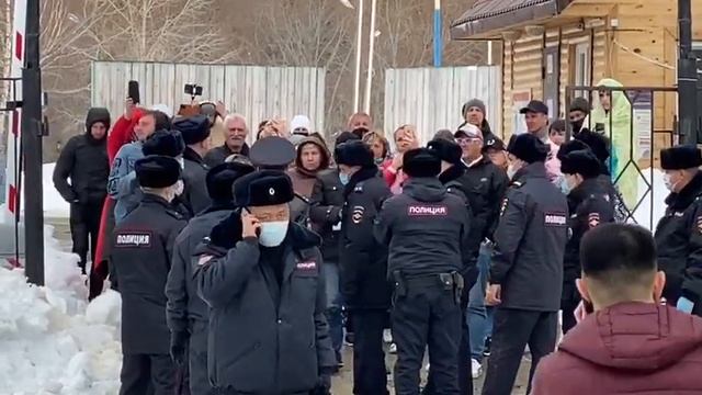 Сахалинцы бунтуют в Березняках смотреть онлайн