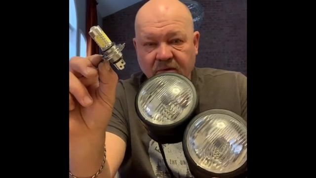 Suzuki bandit 1200 . Заменил лампочки в фарах с eBay. смотреть онлайн