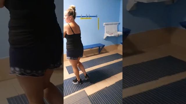 Bubbles Swim School смотреть онлайн