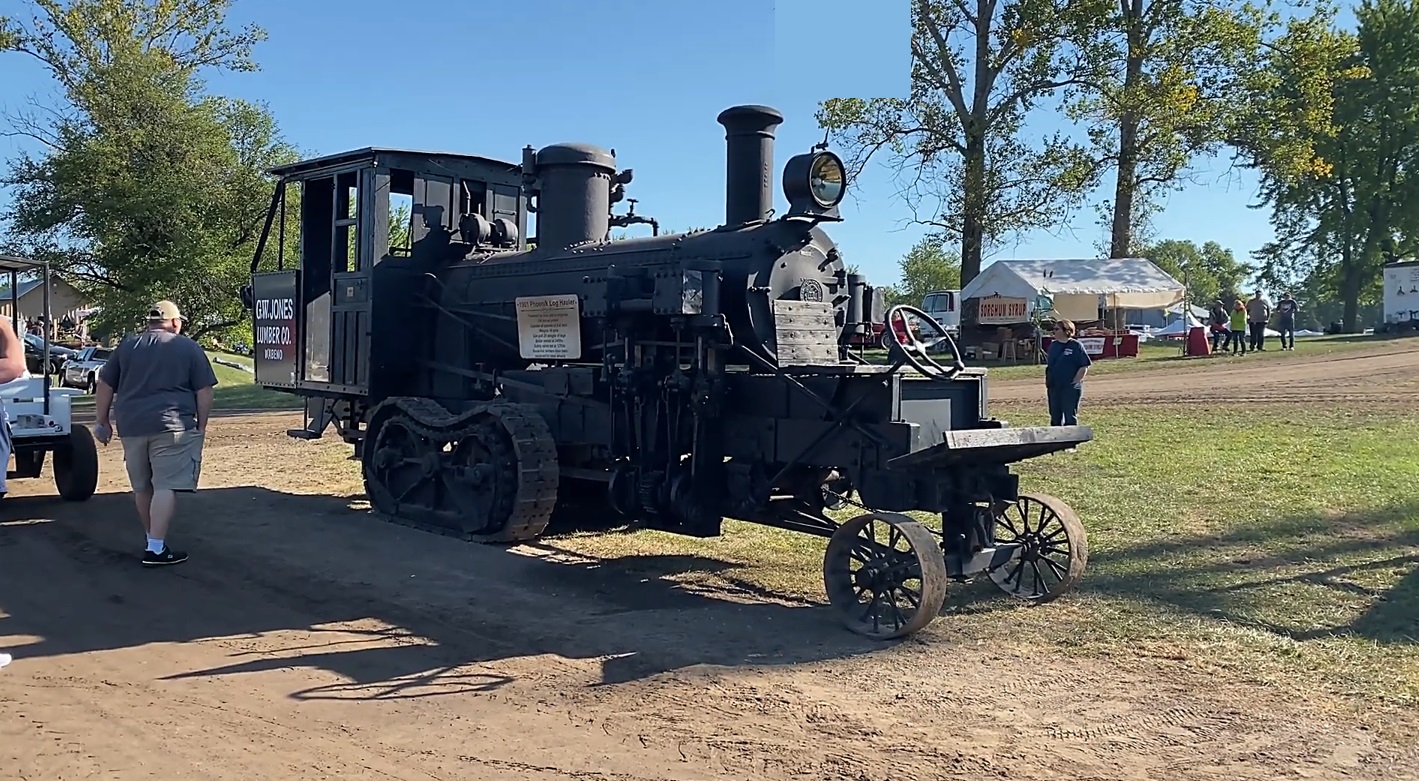 Удивительное зрелище! Музей техники, которая работает на паровой тяге (1900-1920 гг.) смотреть онлайн