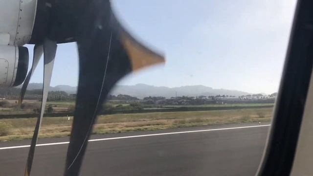 Landing into Tenerife North Airport (TFN) with Canaryfly - TravelMedia.ie смотреть онлайн