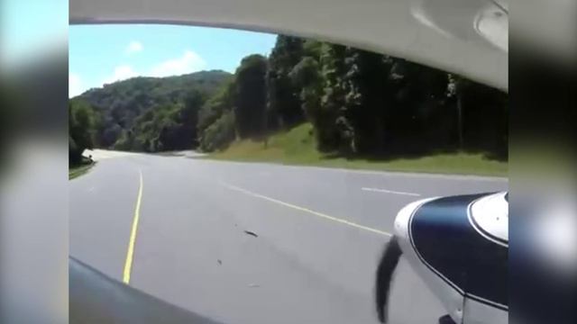 Аварийная посадка самолёта смотреть онлайн