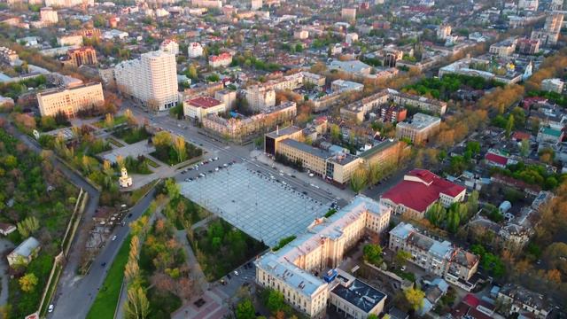 Прекрасный летний вечер в центре Николаева. Полеты над Ингулом и Ингульским мостом. DJI mini 2. смотреть онлайн