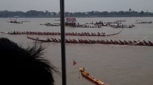 Соревнования лодок на Меконге