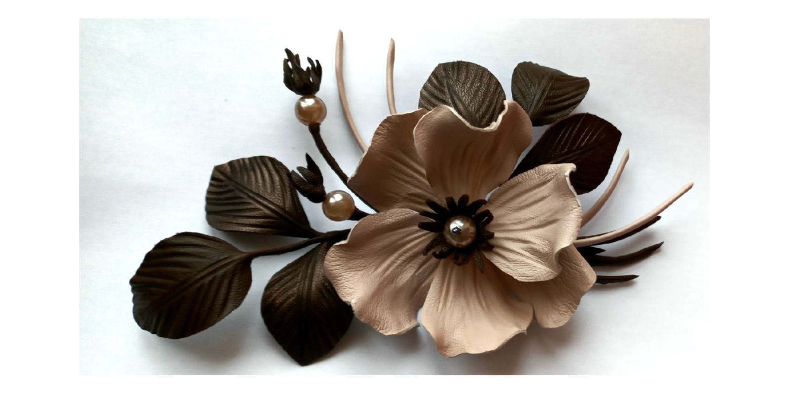 Брошь из кожи своими руками - цветок шиповника..mp4 смотреть онлайн