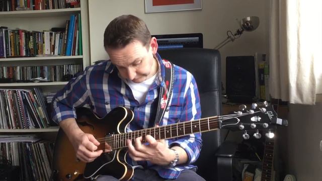 Gibson ES 335 Blues Jam смотреть онлайн