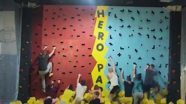 GetAction | Батутная арена "Hero Park" смотреть онлайн