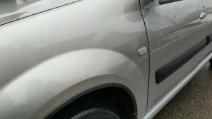 Капот открыт на видео....,приготовил чтоб открыть. Лада Ларгус