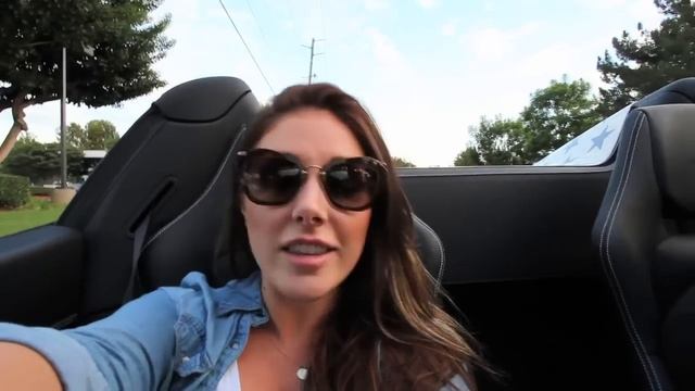 Lucy Pinder - Ferrari 458 Spider смотреть онлайн