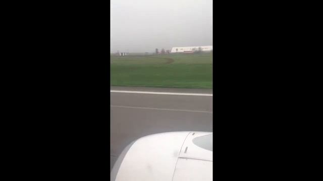 Приземление в аэропорту белгорода( октябрь 2013)