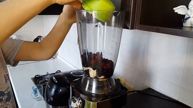 Ягодный смузи. Просто по-домашнему. Вега рецепты. смотреть онлайн