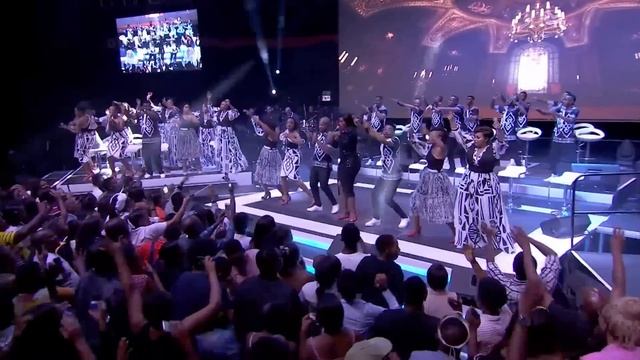 Tshwane Gospel Choir-Imiqhele (Live) ft Virginia Mukwevho смотреть онлайн