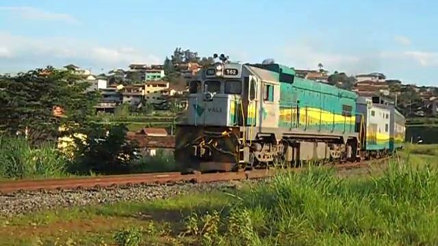 Trem de passageiros Itabira MG смотреть онлайн