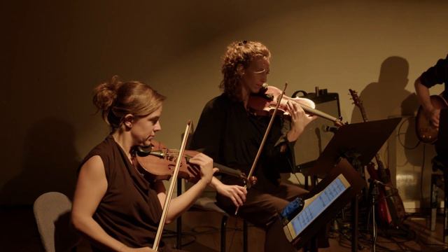 Alex Mincek / Pendulum XI: Strato смотреть онлайн