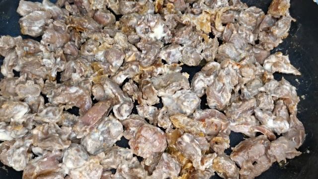 ТАКОЙ БЫСТРЫЙ УЖИН ВЫ ЕЩЁ НЕ ГОТОВИЛИ! Нежнейшие КУРИНЫЕ ЖЕЛУДОЧКИ с ОВОЩАМИ ТУШЕНЫЕ на СКОВОРОДЕ! смотреть онлайн