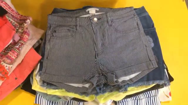 ж89. Шорты женские крем Швейцария смотреть онлайн