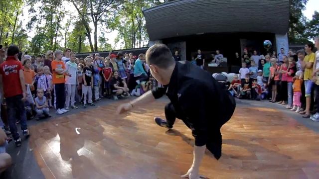 Nvz-Style Present Original Bboys Cypher vol.28 Судейский выход B-boy Diamond (The Sanskrit) смотреть онлайн