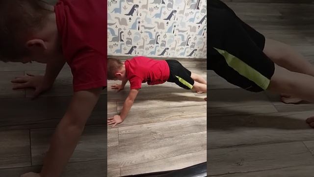 Отжимания 150 раз в 7 лет! смотреть онлайн