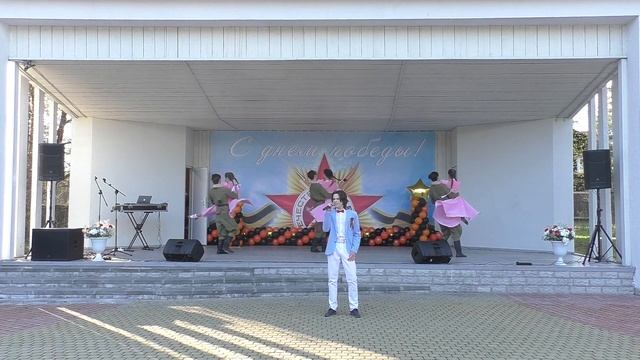 Александр Малахов. Майский вальс. День Победы! Курортный район, Петербург. 2022.05.09. смотреть онлайн