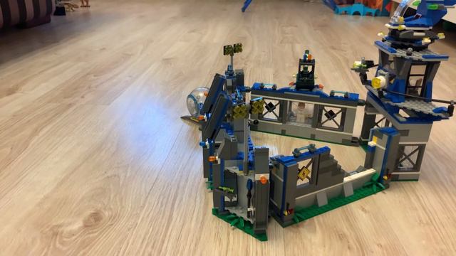 Lego 75919 побег индоминуса .Мир юрского периода смотреть онлайн