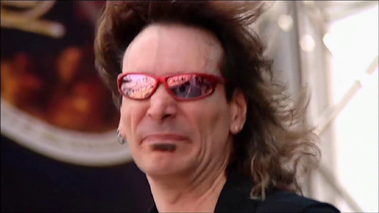 Steve Vai Incredible Guitar Performance HD