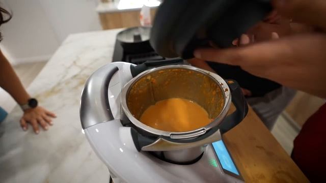 METI O DAIZER A COZINHAR NA PROVA DE SNACKS PICANTES смотреть онлайн